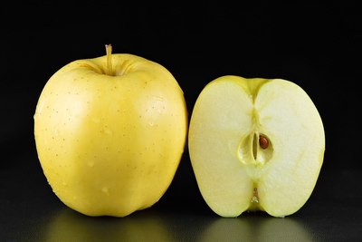 Golden Delicious apple